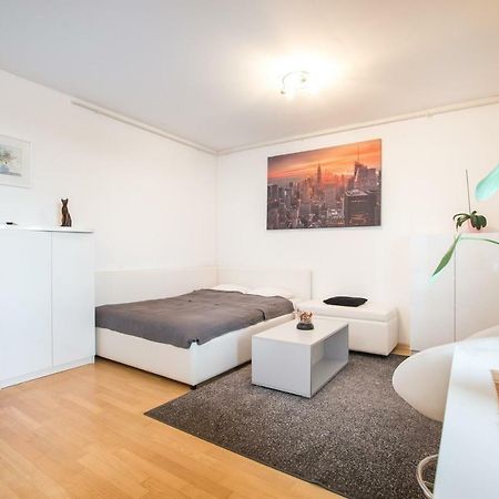 Cozy & Modern Studio With Balcony Zagreb Eksteriør bilde