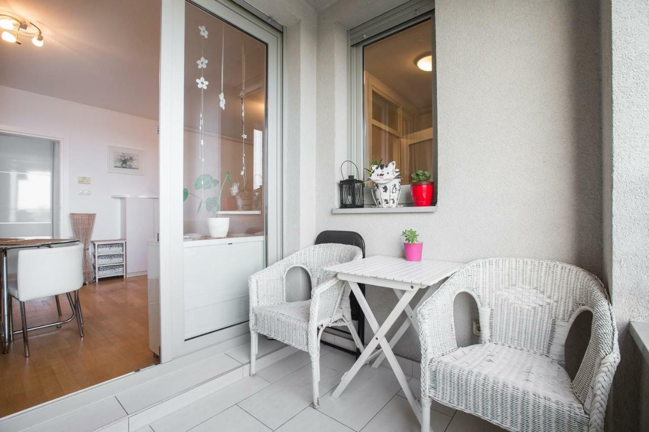 Cozy & Modern Studio With Balcony Zagreb Eksteriør bilde